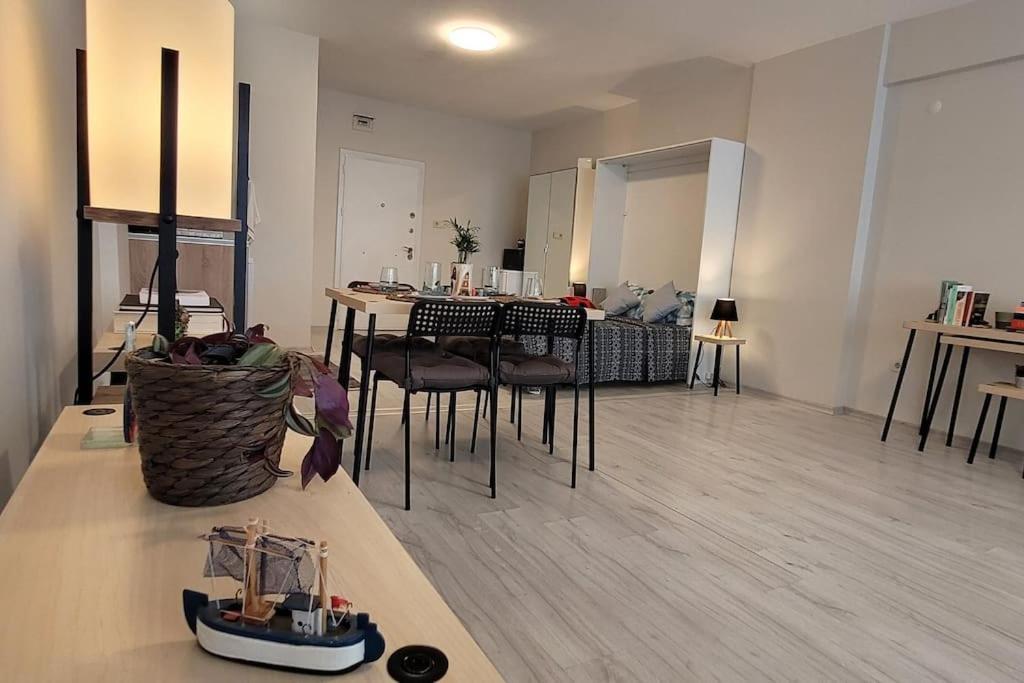 Апартаменты New Cosy Studio In The Heart Of Kadikoy Стамбул Экстерьер фото