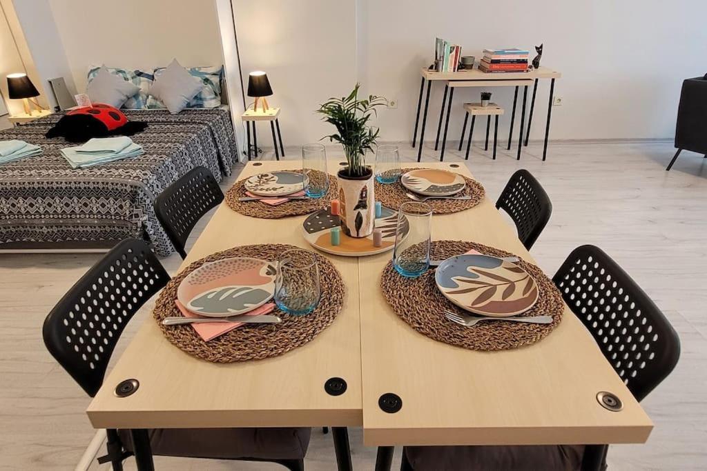 Апартаменты New Cosy Studio In The Heart Of Kadikoy Стамбул Экстерьер фото